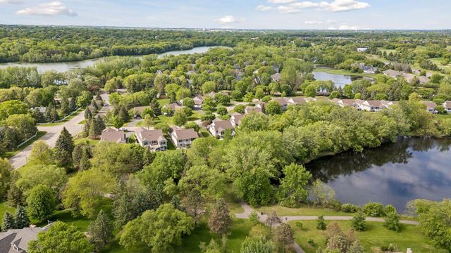 9755 Wedgewood Circle, Woodbury, MN 55125