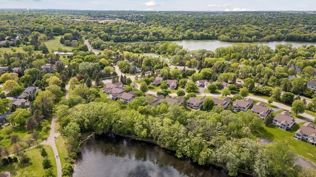 9755 Wedgewood Circle, Woodbury, MN 55125