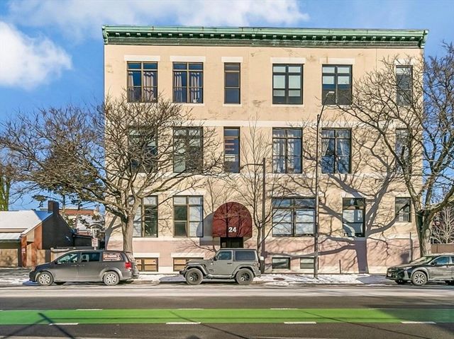 24 Norman 110, Salem, MA 01970