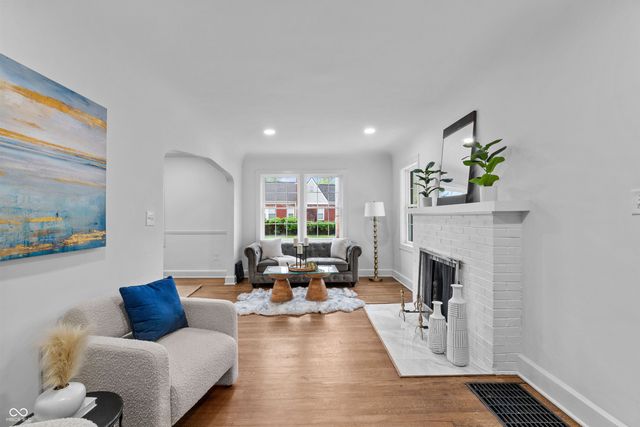 6103 Indianola Avenue, Indianapolis, IN 46220