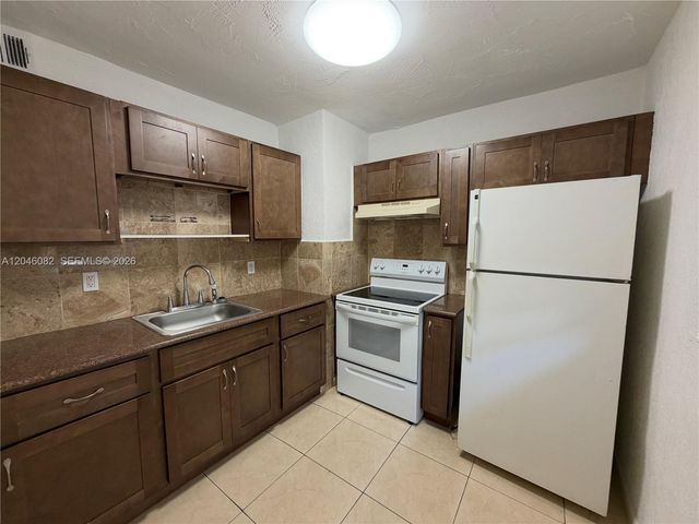 5960 NE 5th Ct 2, Miami, FL 33137