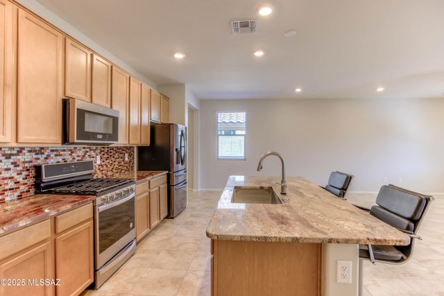 8804 E Stone Meadow Circle, Tucson, AZ 85730