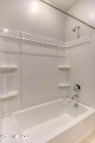 8804 E Stone Meadow Circle, Tucson, AZ 85730