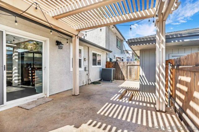 10604 Queen Jessica Ln., Santee, CA 92071
