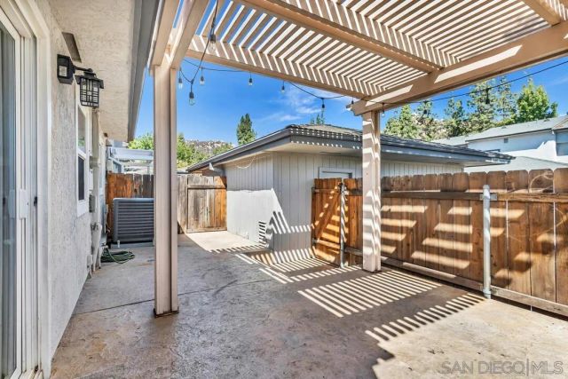 10604 Queen Jessica Ln., Santee, CA 92071
