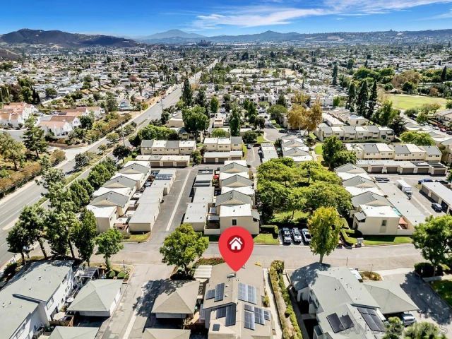 10604 Queen Jessica Ln., Santee, CA 92071