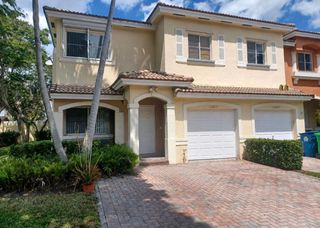 11429 NW 34th Place, Sunrise, FL 33323