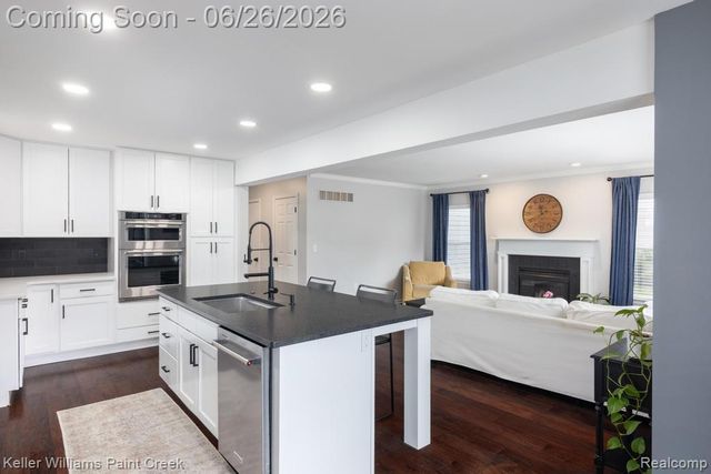 3049 Richmond Drive, Independence Charter Township, MI 48348