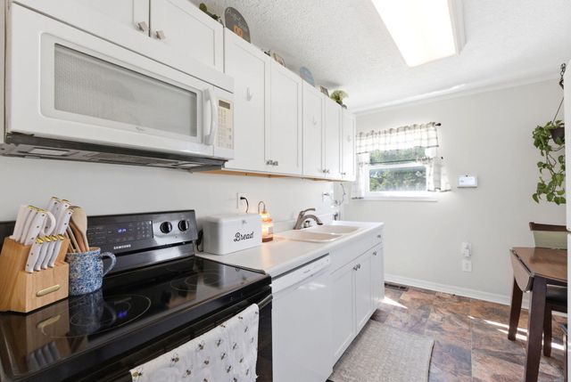 2409 Mayfair Drive 2409 Mayfair Drive, Springfield, OH 45505