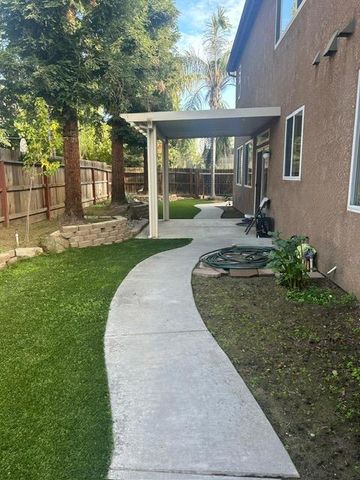 2963 Finchwood Avenue, Clovis, CA 93611