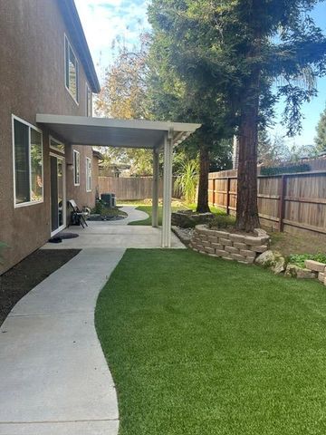 2963 Finchwood Avenue, Clovis, CA 93611