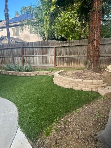 2963 Finchwood Avenue, Clovis, CA 93611