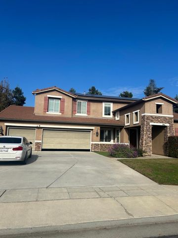 2963 Finchwood Avenue, Clovis, CA 93611