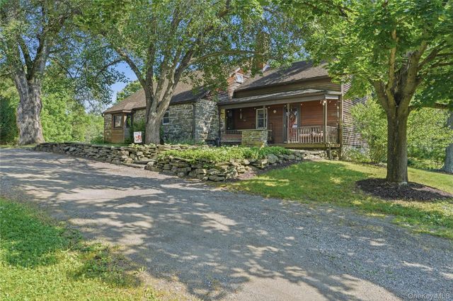 442 S Ohioville Road, New Paltz, NY 12561
