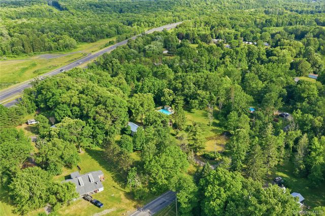 442 S Ohioville Road, New Paltz, NY 12561