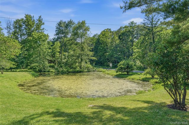 442 S Ohioville Road, New Paltz, NY 12561