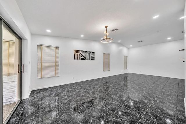 303 NW 105th Terrace, Coral Springs, FL 33071