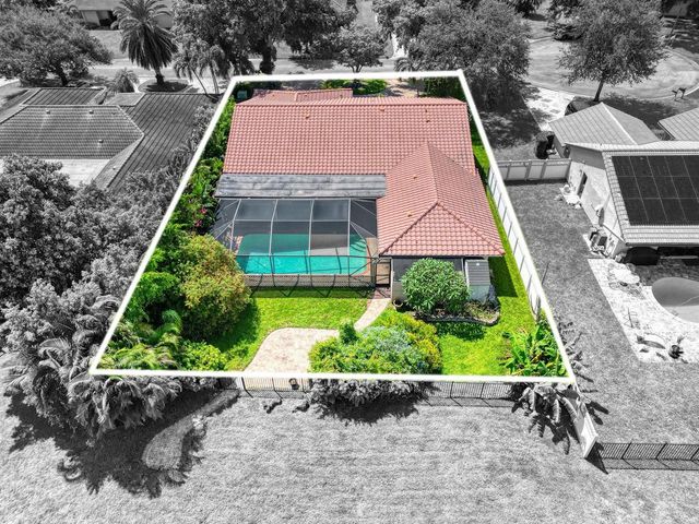 303 NW 105th Terrace, Coral Springs, FL 33071