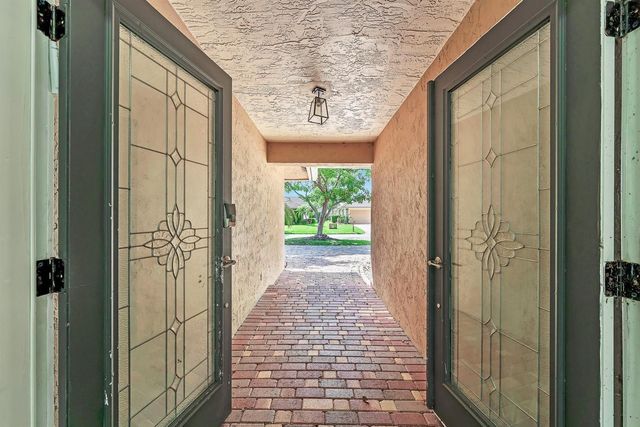 303 NW 105th Terrace, Coral Springs, FL 33071