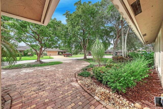 303 NW 105th Terrace, Coral Springs, FL 33071
