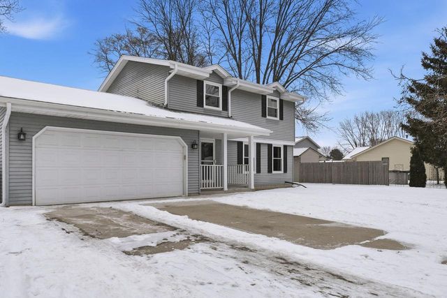 636 Aber DRIVE, Waterford, WI 53185