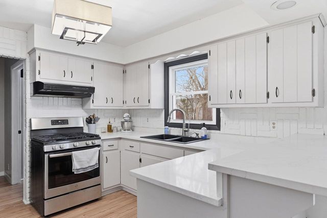 636 Aber DRIVE, Waterford, WI 53185