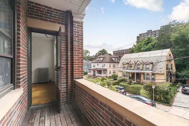 153 Strathmore Road 5, Boston, MA 02135