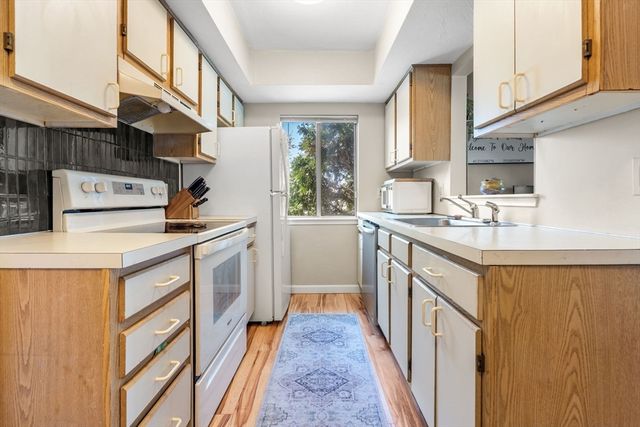 233 Lake Street B, Weymouth, MA 02189