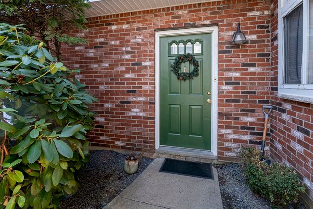 233 Lake Street B, Weymouth, MA 02189