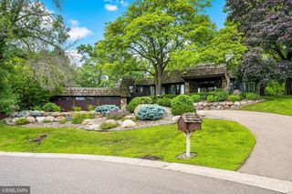 6216 Braeburn Circle, Edina, MN 55439
