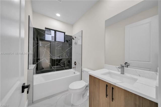 2901 Villa Ave S, Lehigh Acres, FL 33976