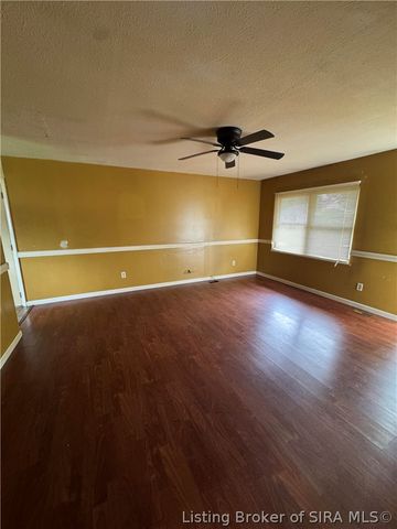 1710 Tennyson Drive, Clarksville, IN 47129