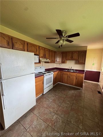 1710 Tennyson Drive, Clarksville, IN 47129