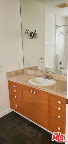 4430 Jasmine Avenue, Culver City, CA 90232