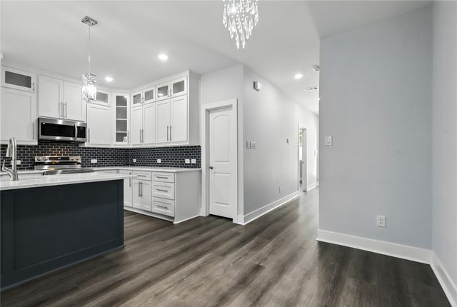 810 Euclid Street, Cleburne, TX 76033