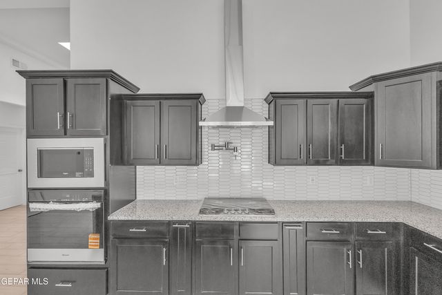 184 Olive Branch Trail, Santa Teresa, NM 88008