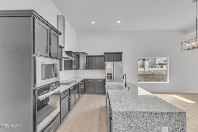 184 Olive Branch Trail, Santa Teresa, NM 88008