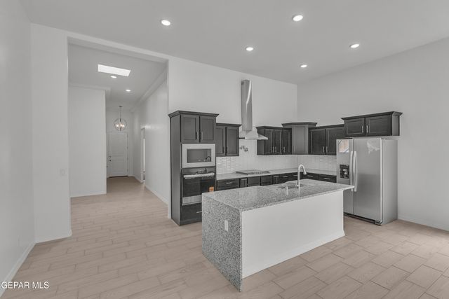 184 Olive Branch Trail, Santa Teresa, NM 88008