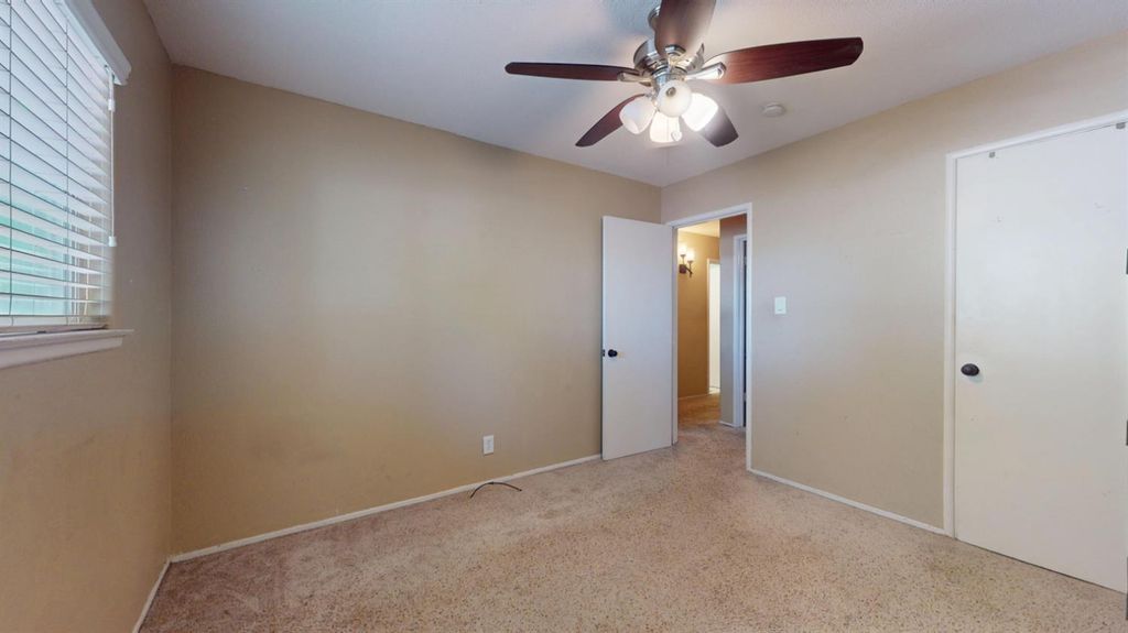 Image 15 of property listing at 2211 W Garland Avenue, Fresno, CA 93705