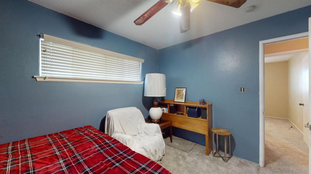 Image 17 of property listing at 2211 W Garland Avenue, Fresno, CA 93705