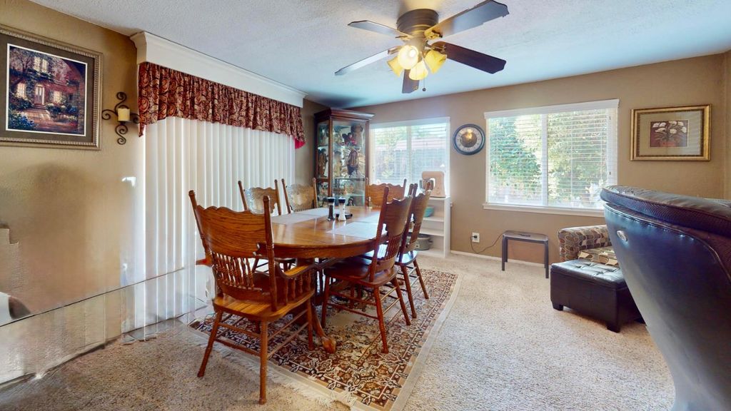 Image 9 of property listing at 2211 W Garland Avenue, Fresno, CA 93705