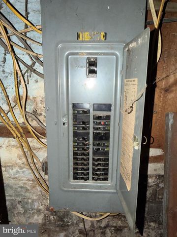 130 16TH ST NE, Washington, DC 20002