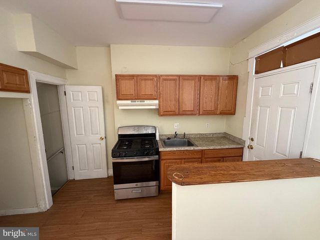 130 16TH ST NE, Washington, DC 20002