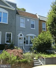 130 16TH ST NE, Washington, DC 20002