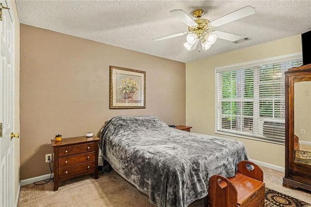 120 Lynnview Court, Mcdonough, GA 30252