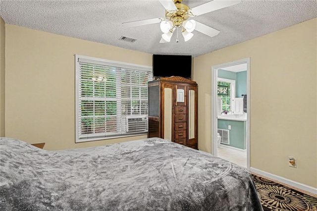 120 Lynnview Court, Mcdonough, GA 30252