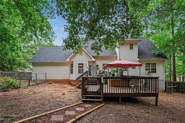 120 Lynnview Court, Mcdonough, GA 30252