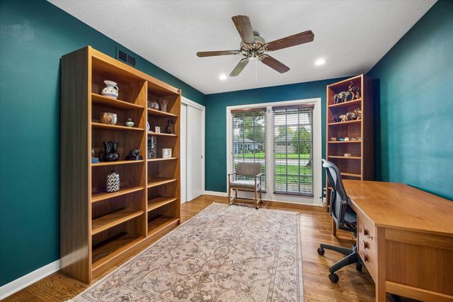 6306 Woodbrook Lane, Houston, TX 77008