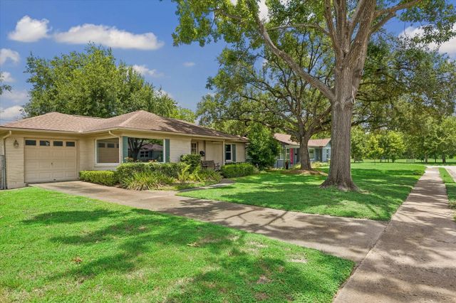 6306 Woodbrook Lane, Houston, TX 77008