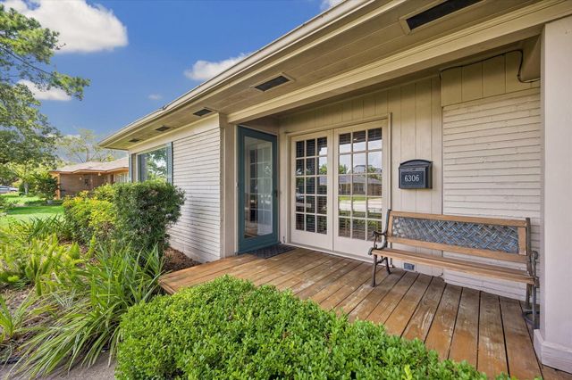 6306 Woodbrook Lane, Houston, TX 77008